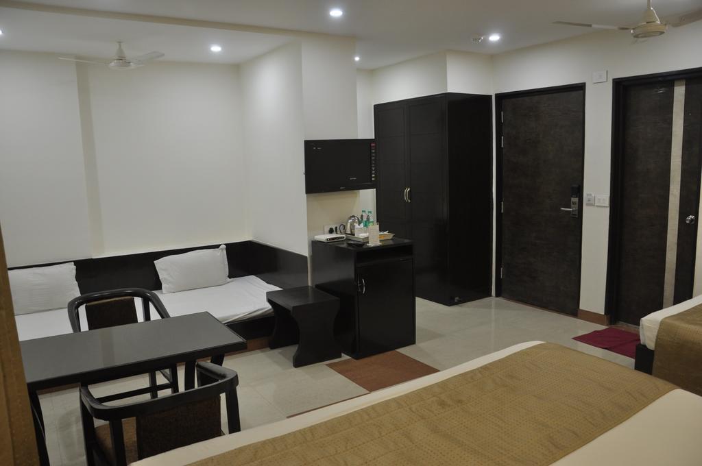 Genx Usha Kiran Agra Hotel อัครา ห้อง รูปภาพ