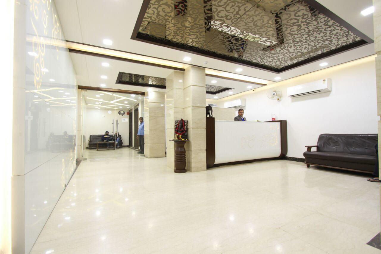 Genx Usha Kiran Agra Hotel อัครา ภายนอก รูปภาพ