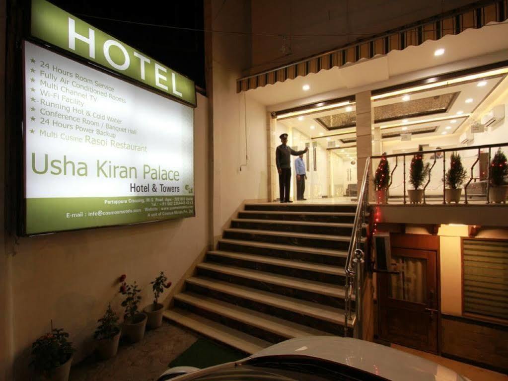 Genx Usha Kiran Agra Hotel อัครา ภายนอก รูปภาพ