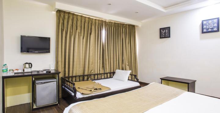 Genx Usha Kiran Agra Hotel อัครา ภายนอก รูปภาพ